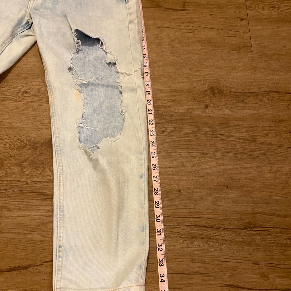 Distressed Denim Pants - Picture 13 of 15